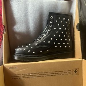 Dr. Martens 1460 Stud size 10/42